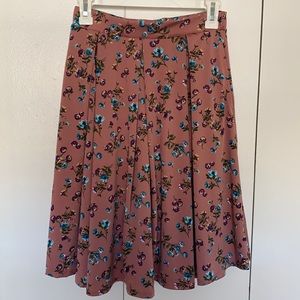 Mauve Floral Skirt 🌸